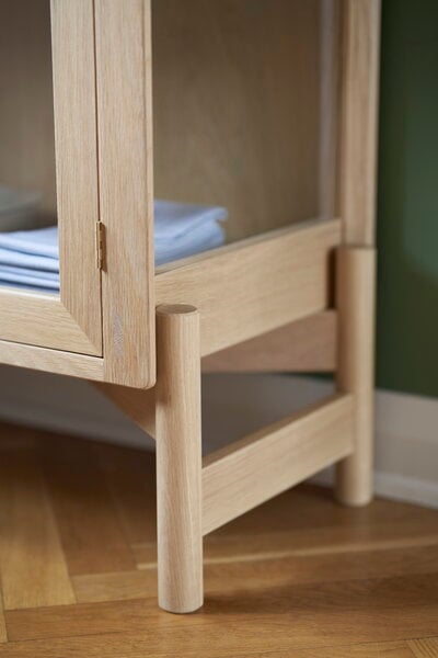 Cabinets, A90 Boderne display case, 178 cm, lacquered oak, Natural Cabinets, A90 Boderne display case, 178 cm, lacquered oak, Natural